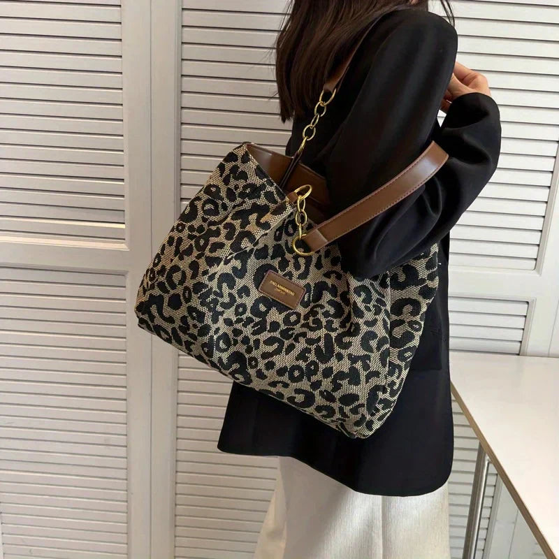 Selene – Chic Leopard Tote