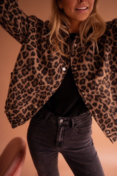 Léontine | Kort jakke med leopardmønster