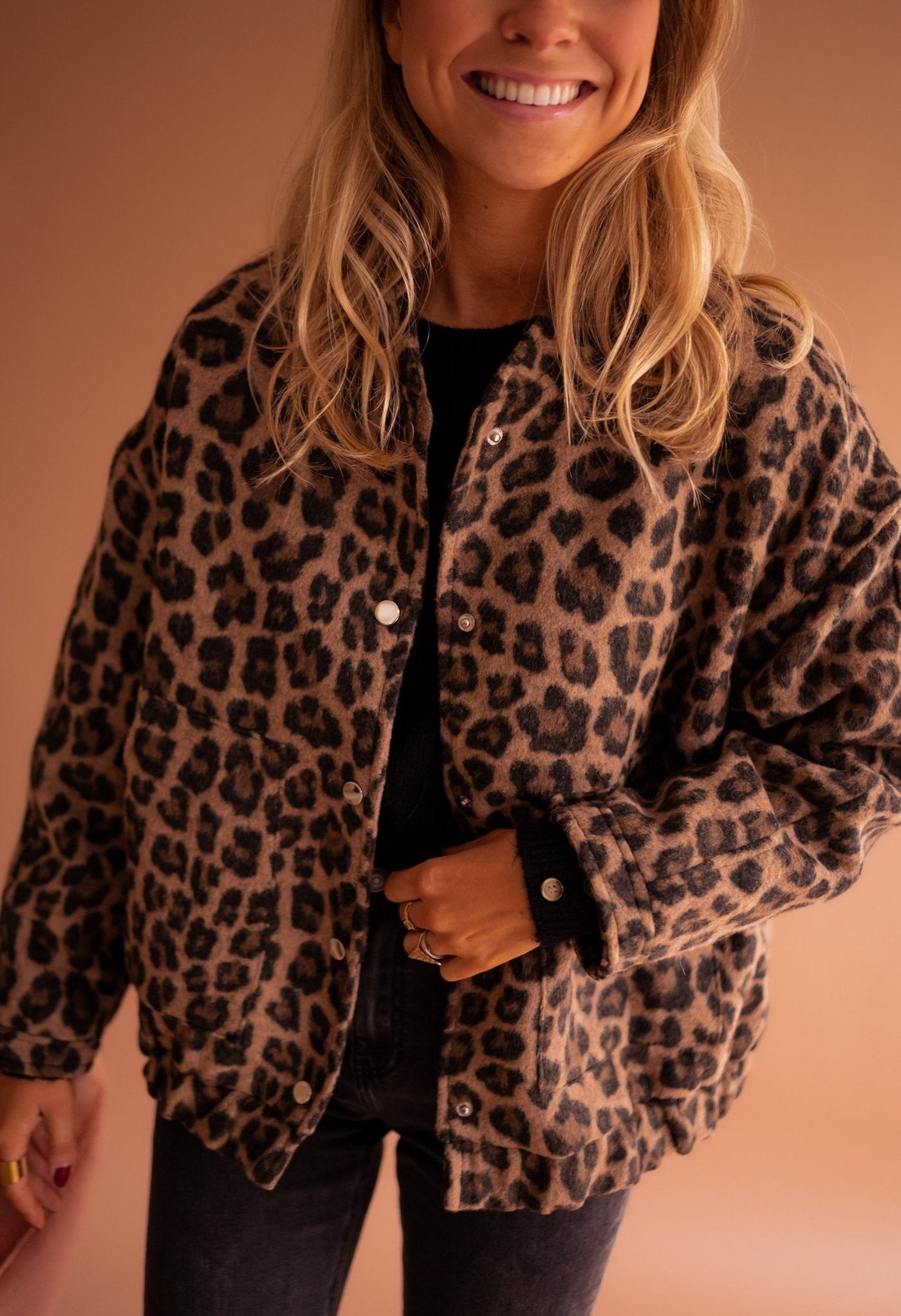 Léontine | Kort jakke med leopardmønster